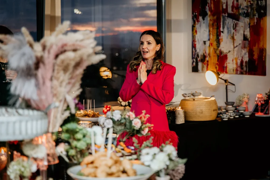 Maja Koršič Potočnik med nagovorom